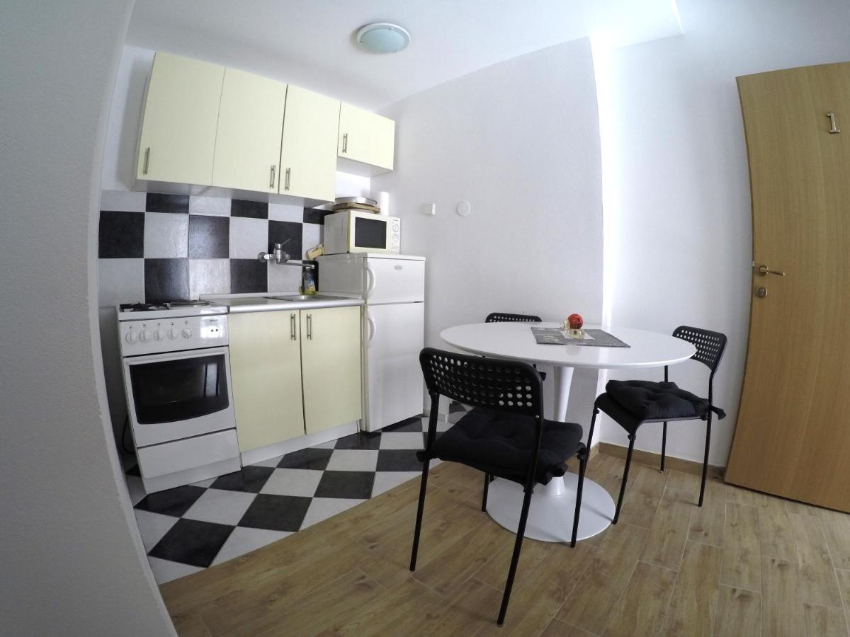 Peach Apartment'S Repic بيبينيا المظهر الخارجي الصورة